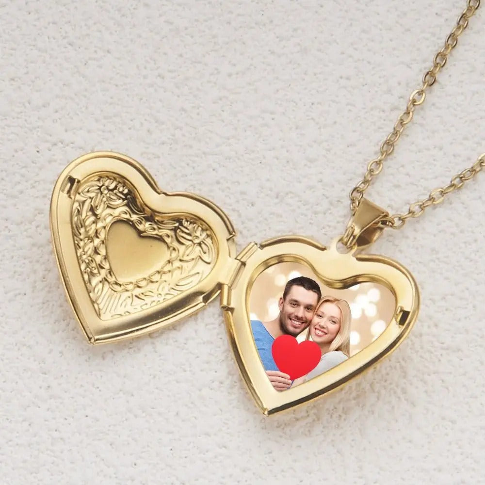 ❤️📸 Openable Heart Photo Locket Necklace – DIY Gift